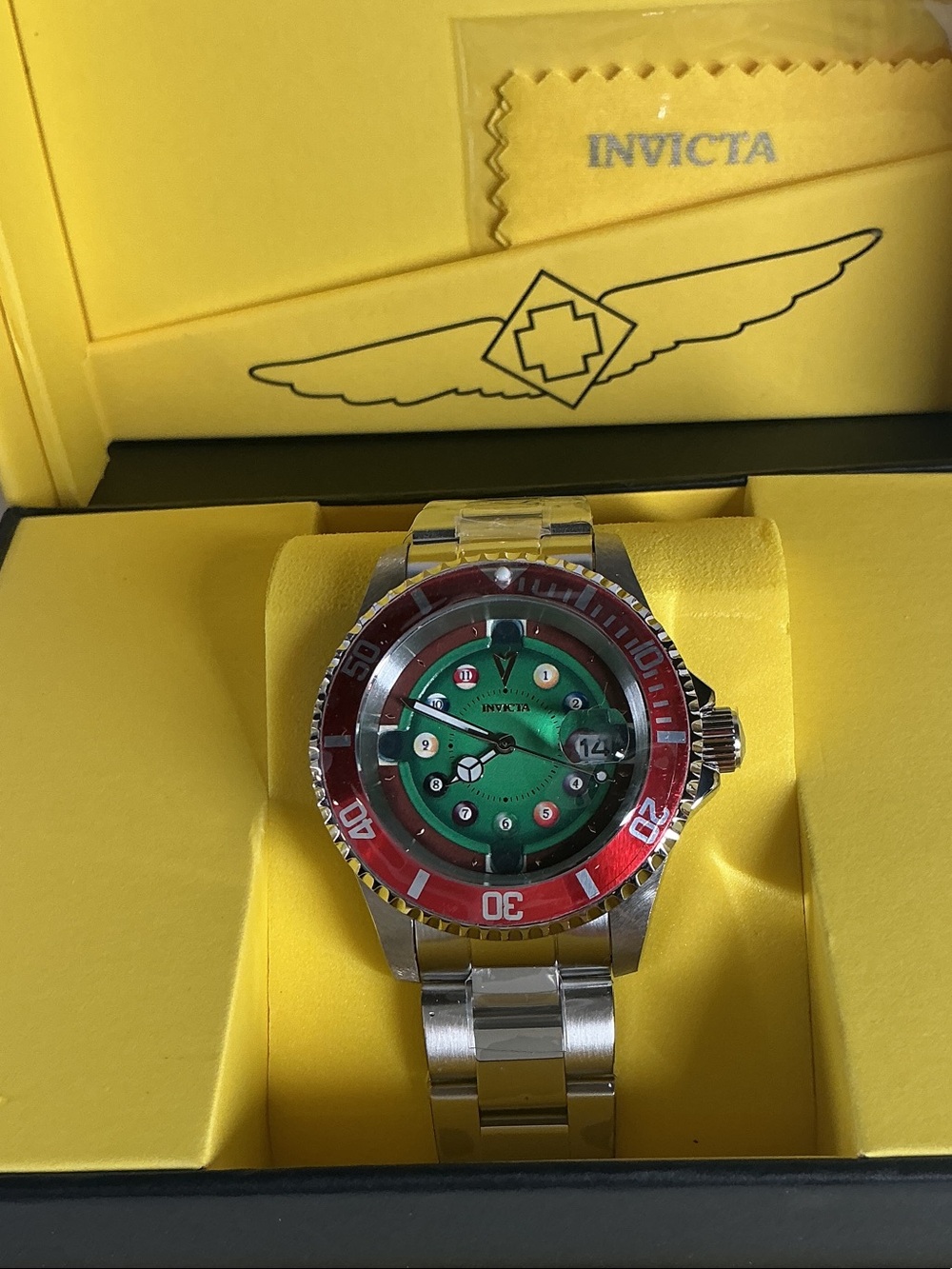Men’s red, silver and green watch-50523